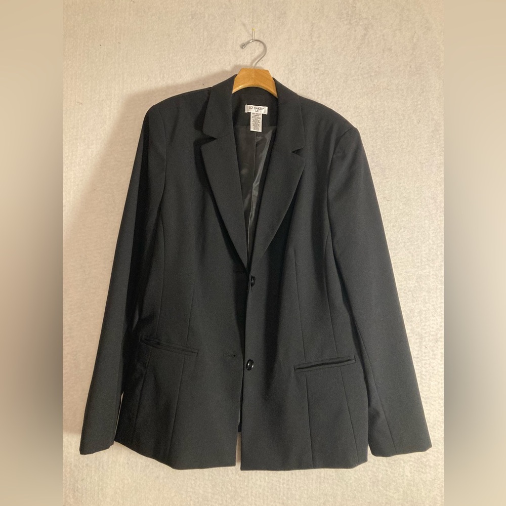 Liz Baker Blazer Size 18Tall Black